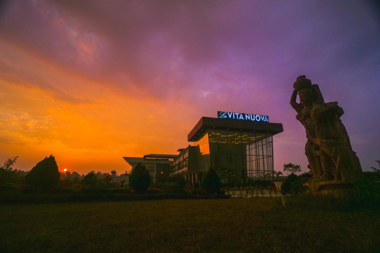 La Vita Nuova Resort Shaugaon Dış mekan fotoğraf